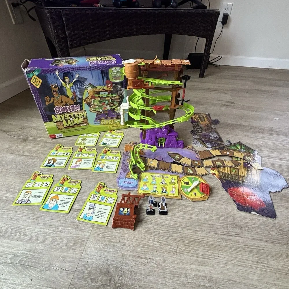 Pressman Scooby-Doo Mystery Mine 3D Board Game 2013  Boxed No Manual Mostly Comp